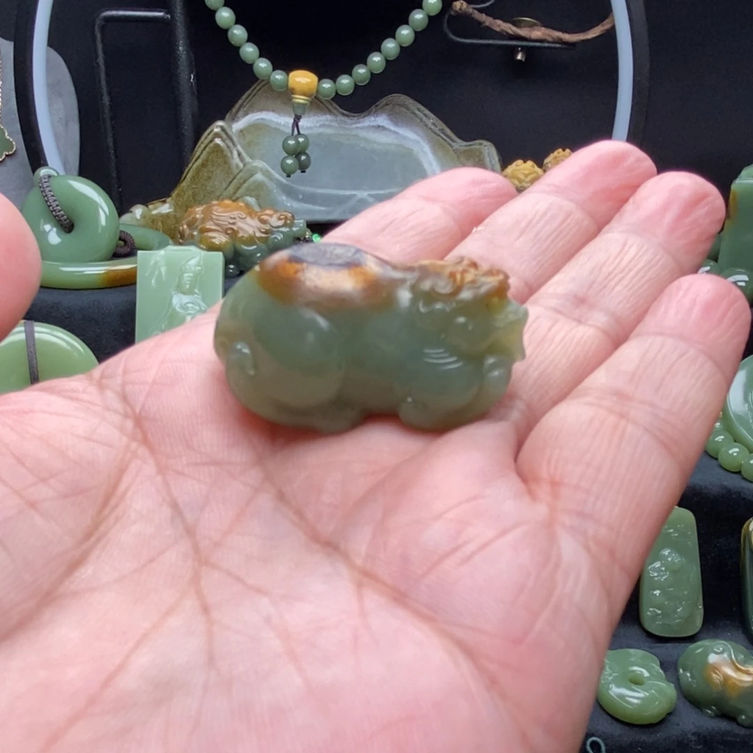 岫岩河磨玉（透闪石质玉）未镶嵌挂件