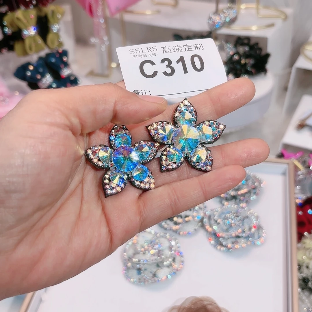 转***角布艺非金属两个花朵