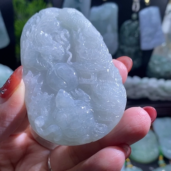 【闪购商品】颈饰未镶嵌翡翠玄武