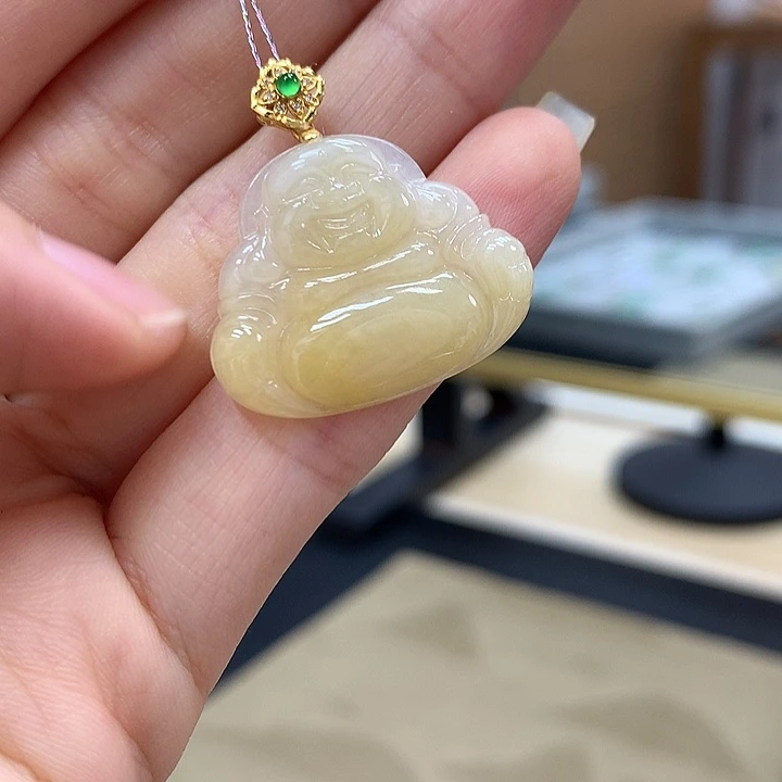 翡翠未镶嵌颈饰吊坠