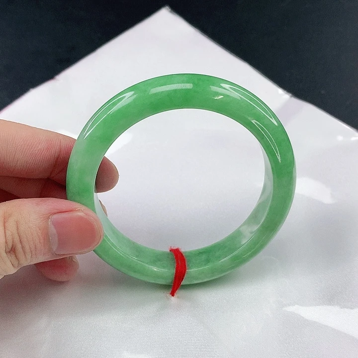 翡翠手镯未镶嵌圈54.6。1507。3