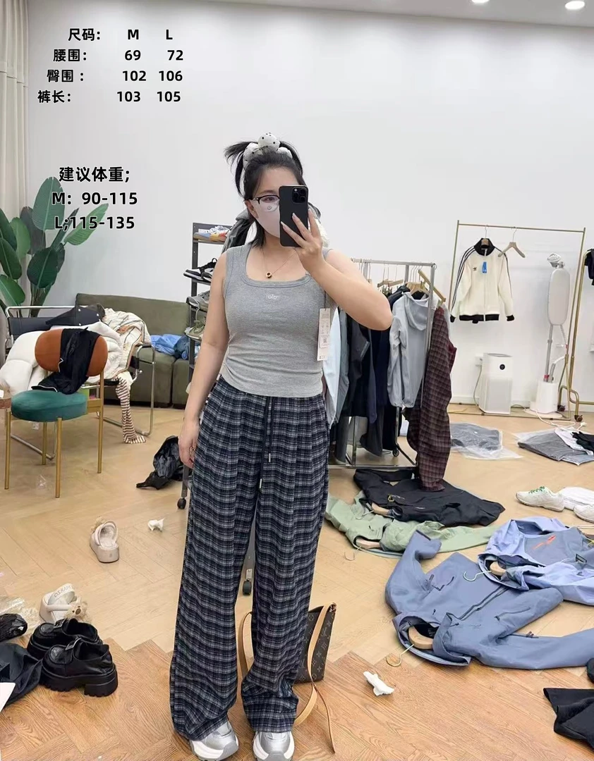 9.3 新～ 被这一套ins风搭上头了 “穿不腻的格子裤”