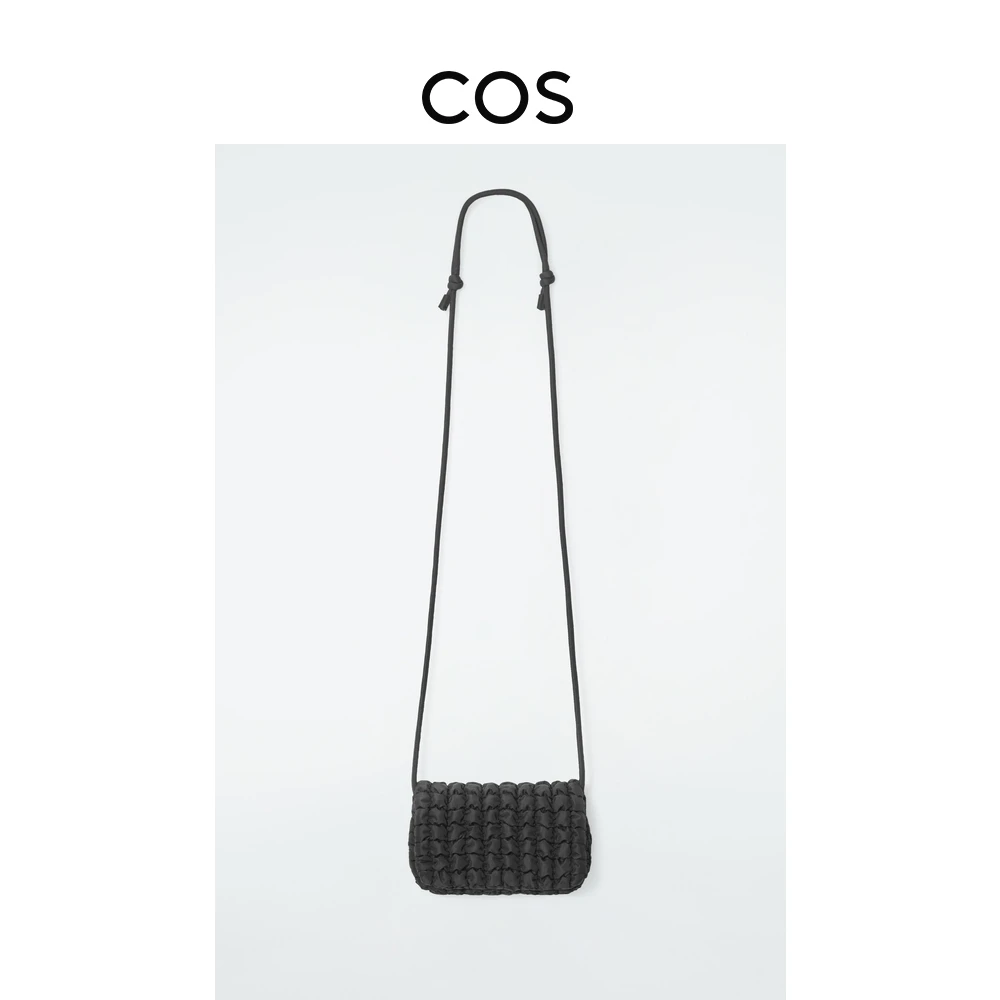 COS女士 绗缝肌理斜挎邮差式云朵包黑色1248879001