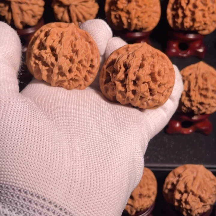 文玩核桃吊坠43官帽