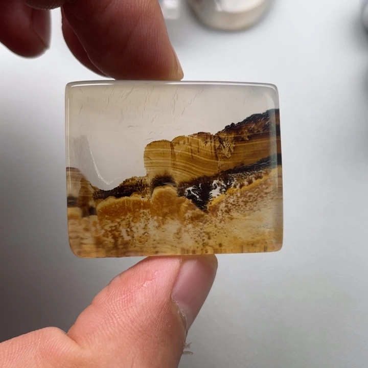 玛瑙/玉髓颈饰未镶嵌老****＞