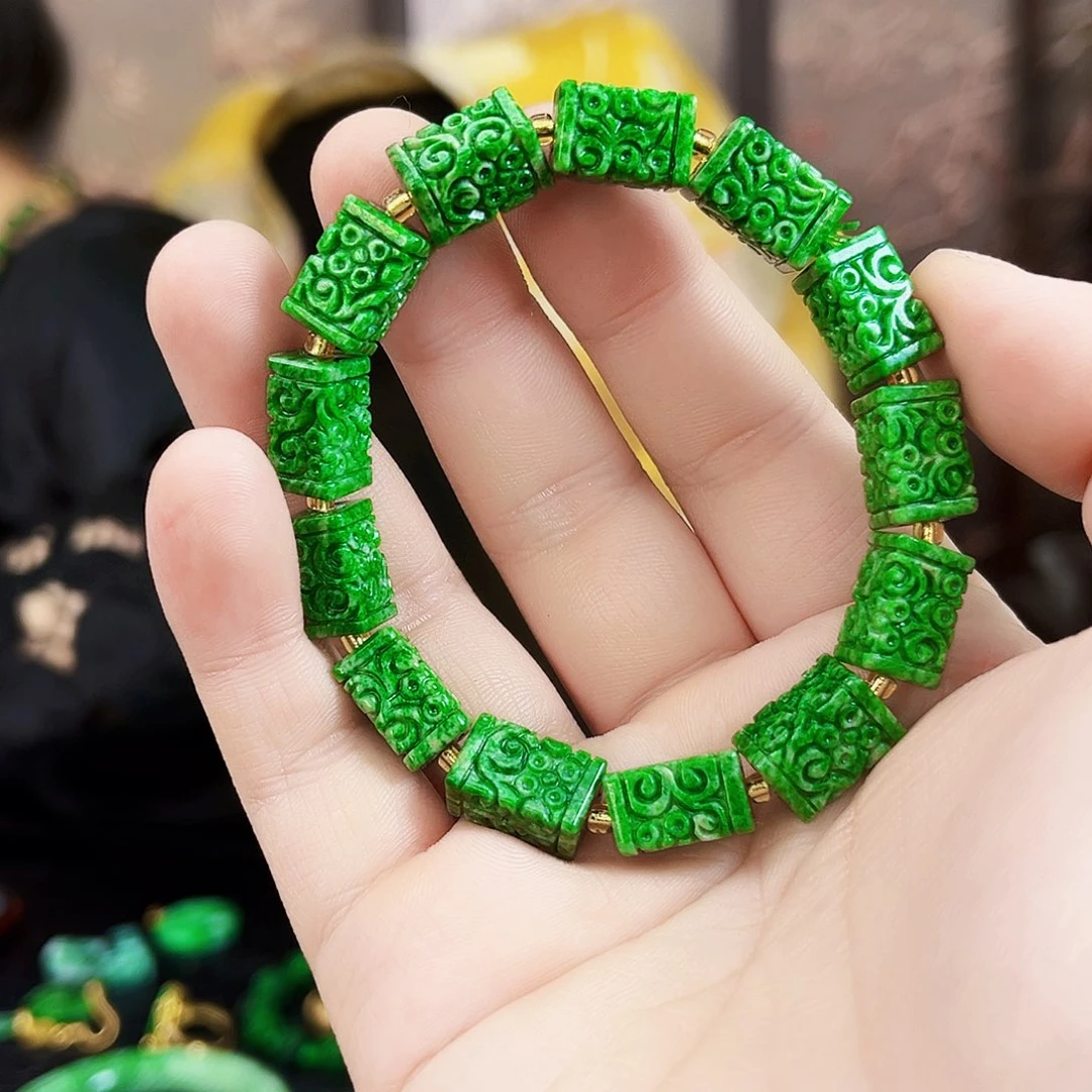 翡翠未镶嵌颈饰手链