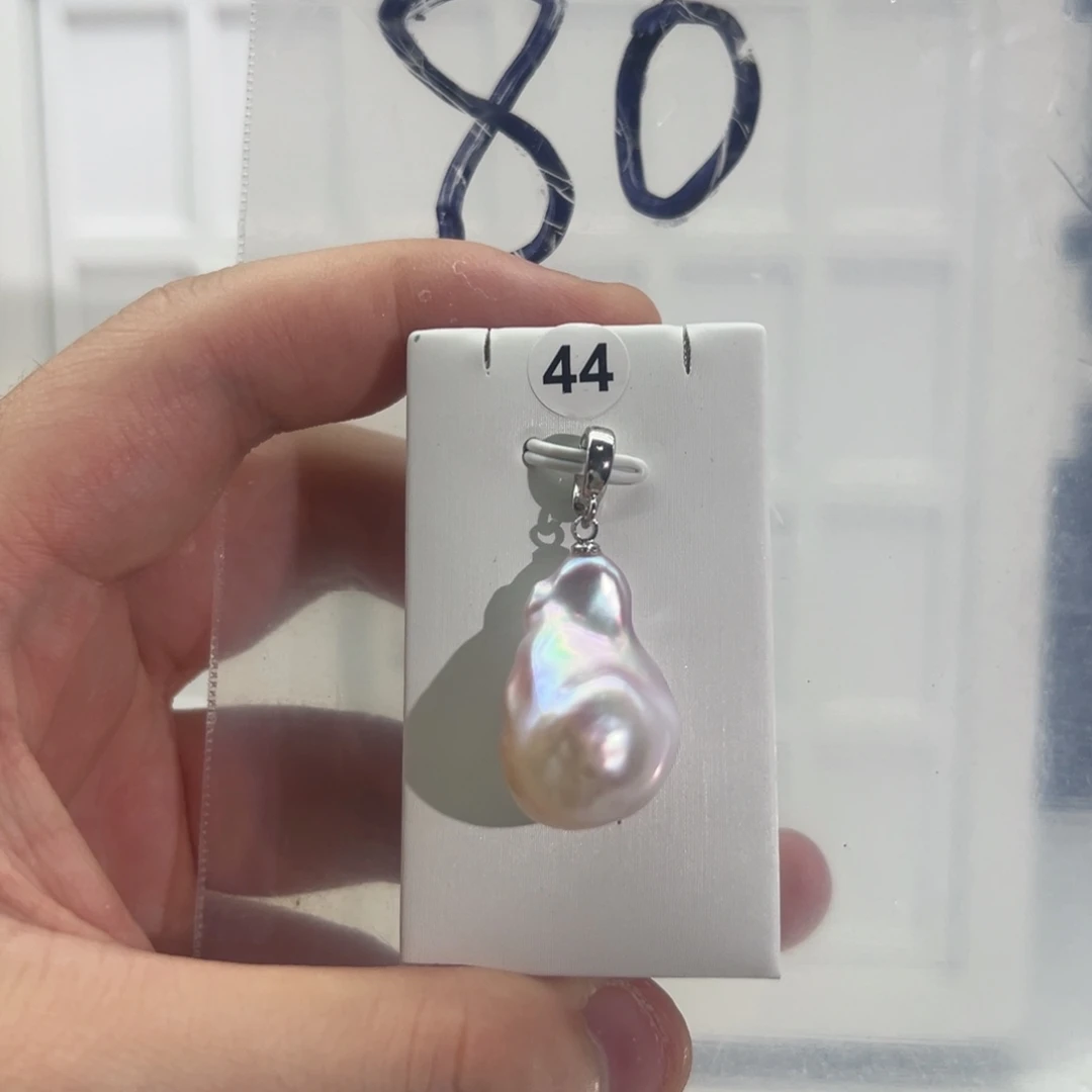 淡水珍珠颈饰合金