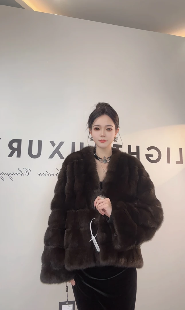 新款整貂黑金进口貂大衣女貂外套女D24212