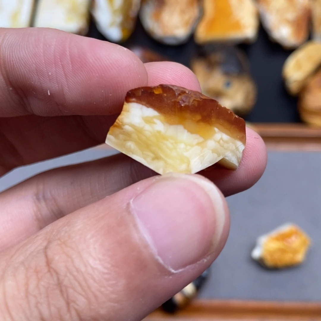 定制琥珀未镶嵌定制