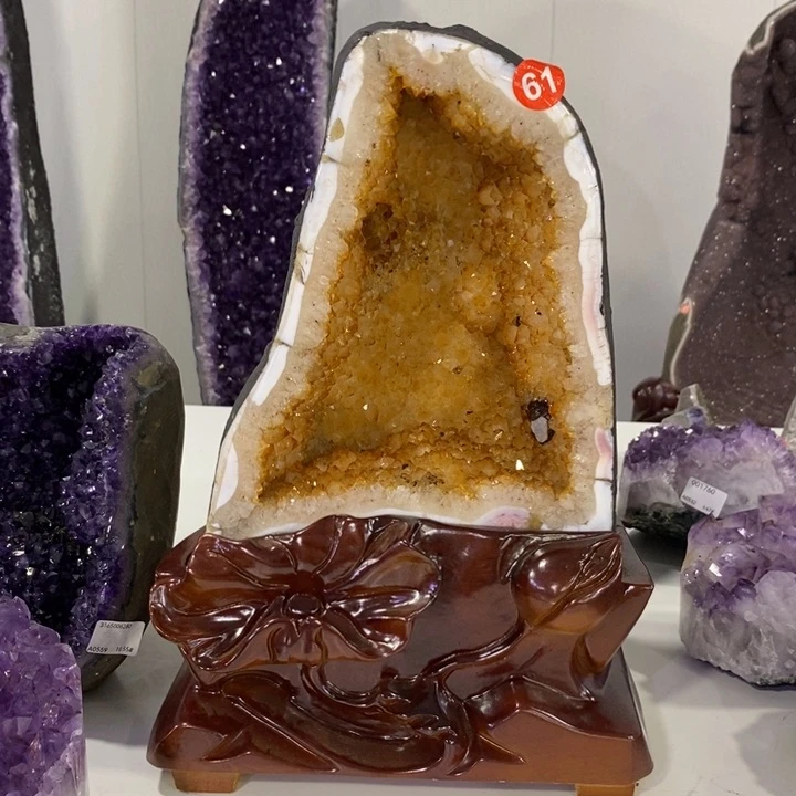 未镶嵌水晶大型摆件（非配饰）