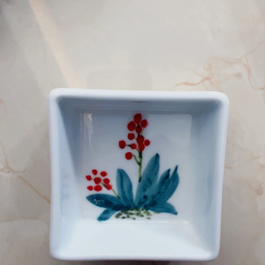 景德镇陶瓷手工手绘制作