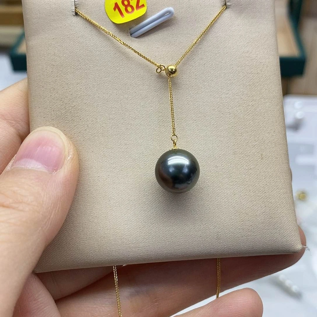 18K金镶嵌颈饰海水珍珠9.9无暇正圆