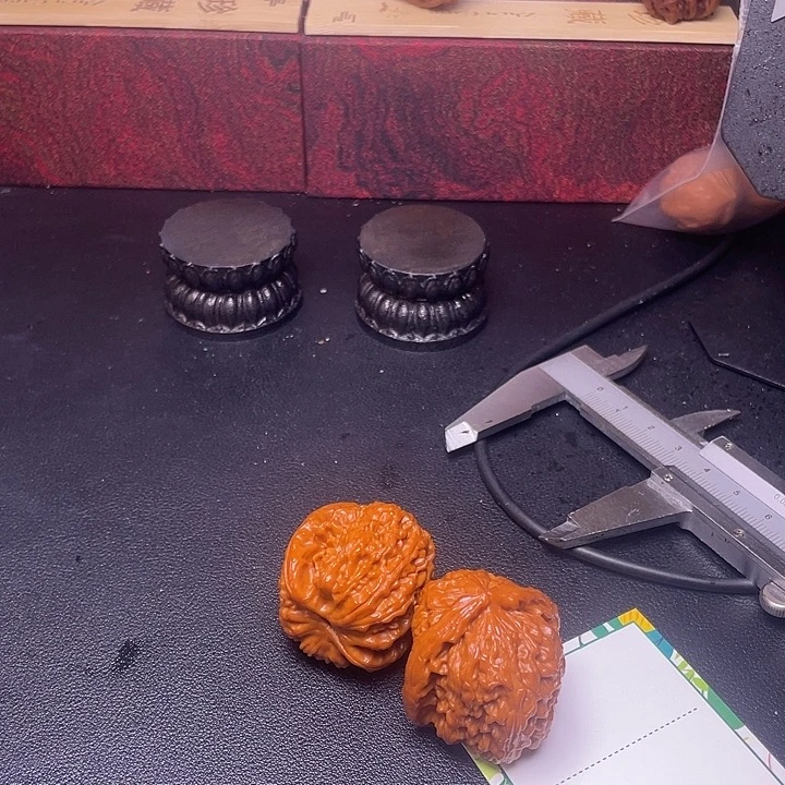 ღ***࿐桃核吊坠白狮子福利