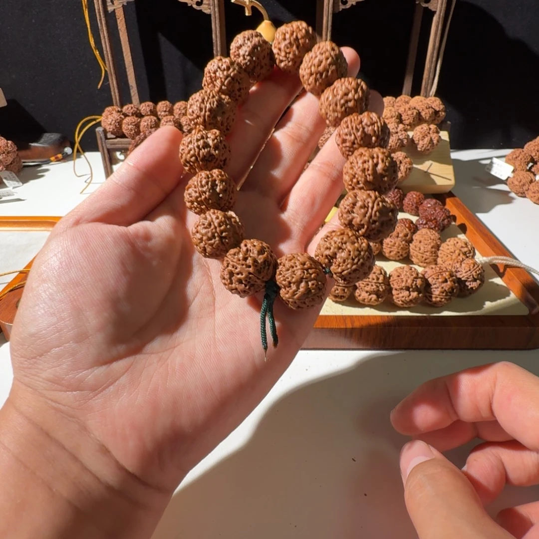 吊坠金刚菩提2.0尺寸五星蜂王