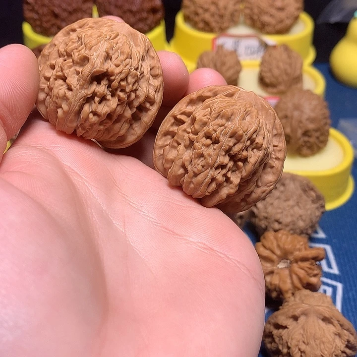 千***丶吊坠文玩核桃四座楼