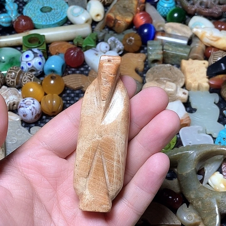 和田玉未镶嵌颈饰24