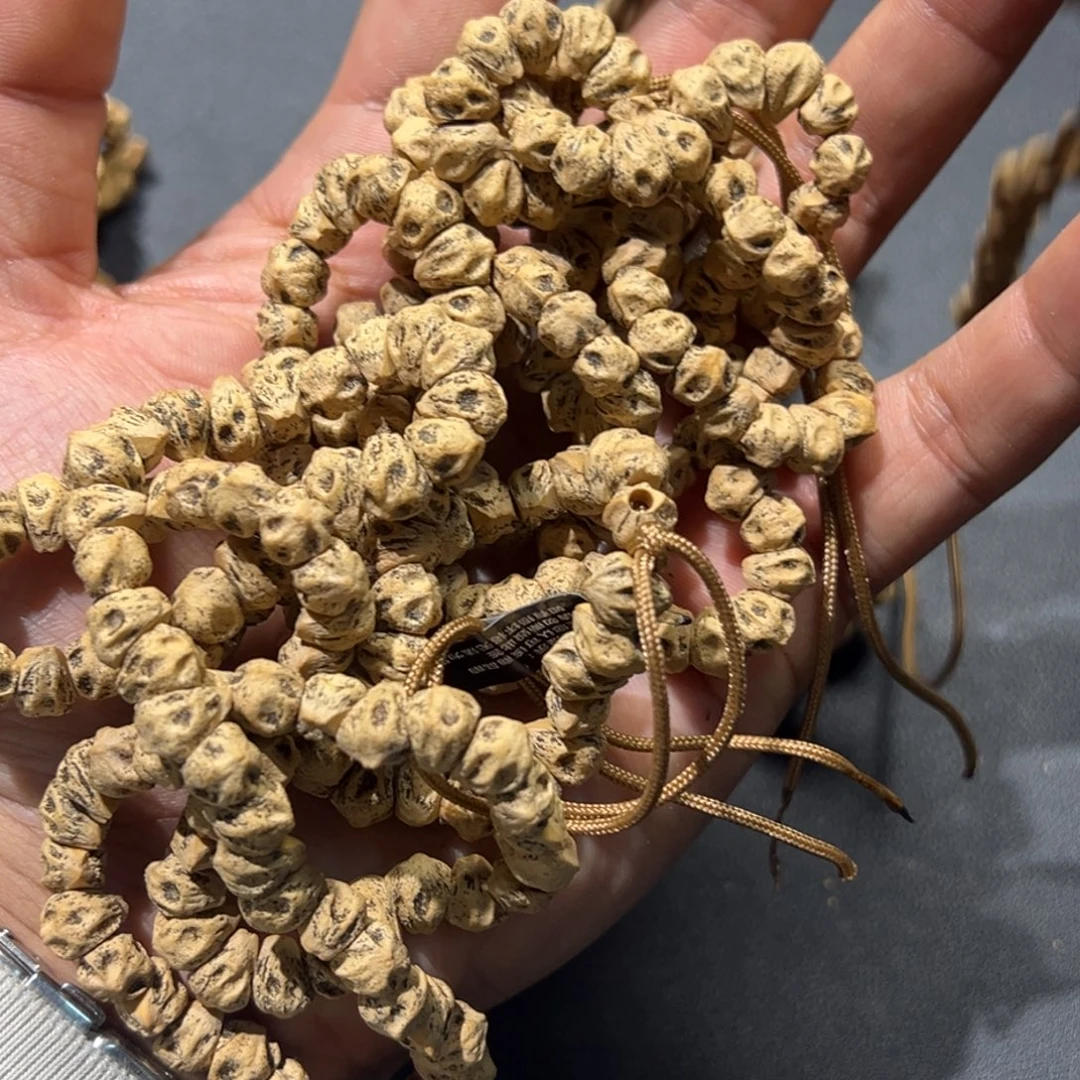 柏香籽/百香籽吊坠克罗心