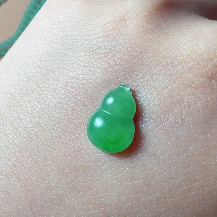 定制翡翠未镶嵌葫芦