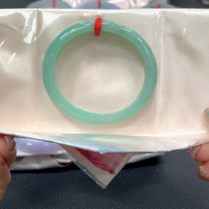 【闪购商品】翡翠手镯未镶嵌翡翠