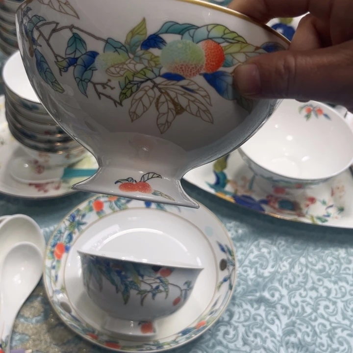 骨瓷荔枝六寸面碗两个