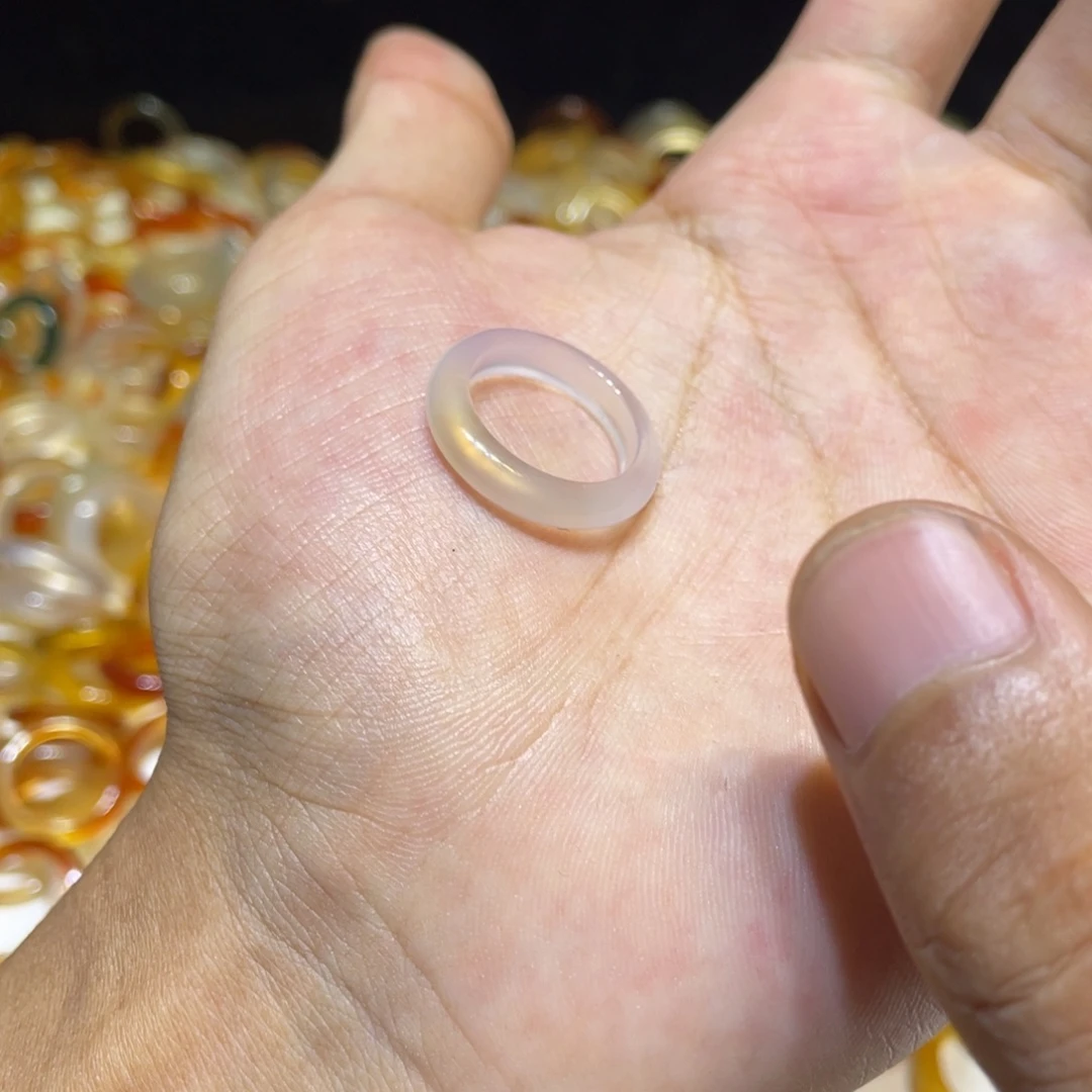 玛瑙/玉髓未镶嵌戒指99号港12 默认瑕疵