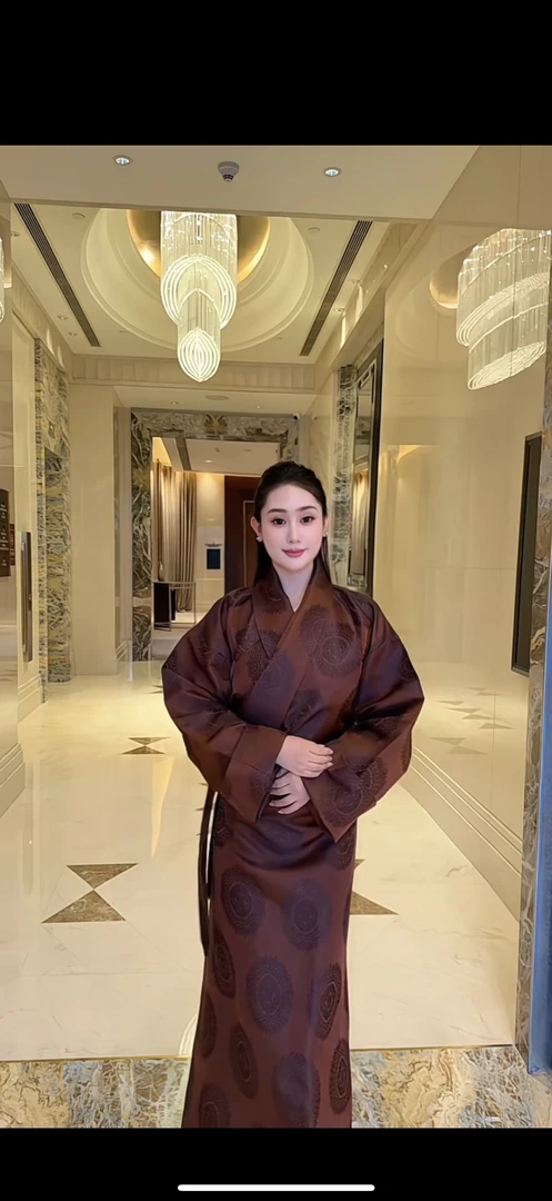 新款女士摹本小藏袍藏族服装