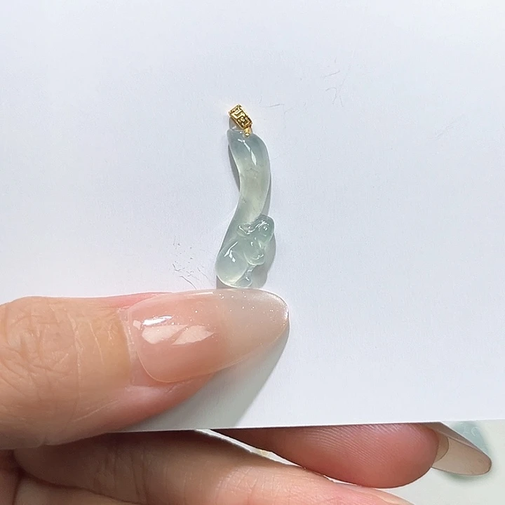 颈饰18K金镶嵌翡翠
