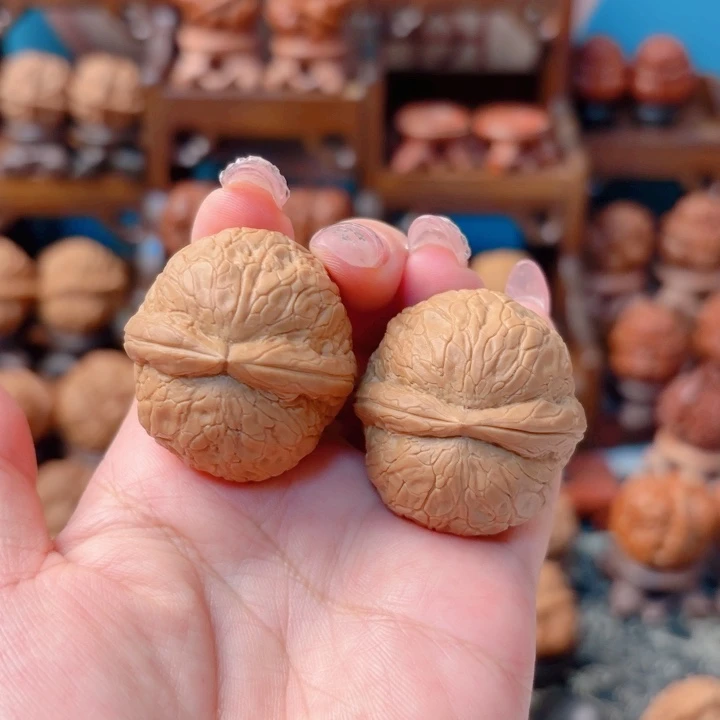 文玩核桃把件小**仙金丹