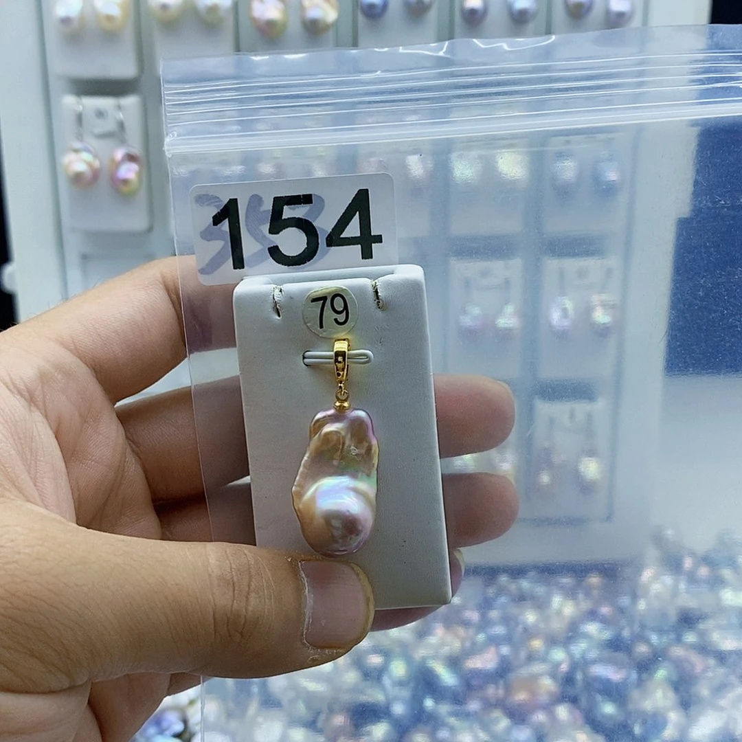 淡水珍珠合金颈饰