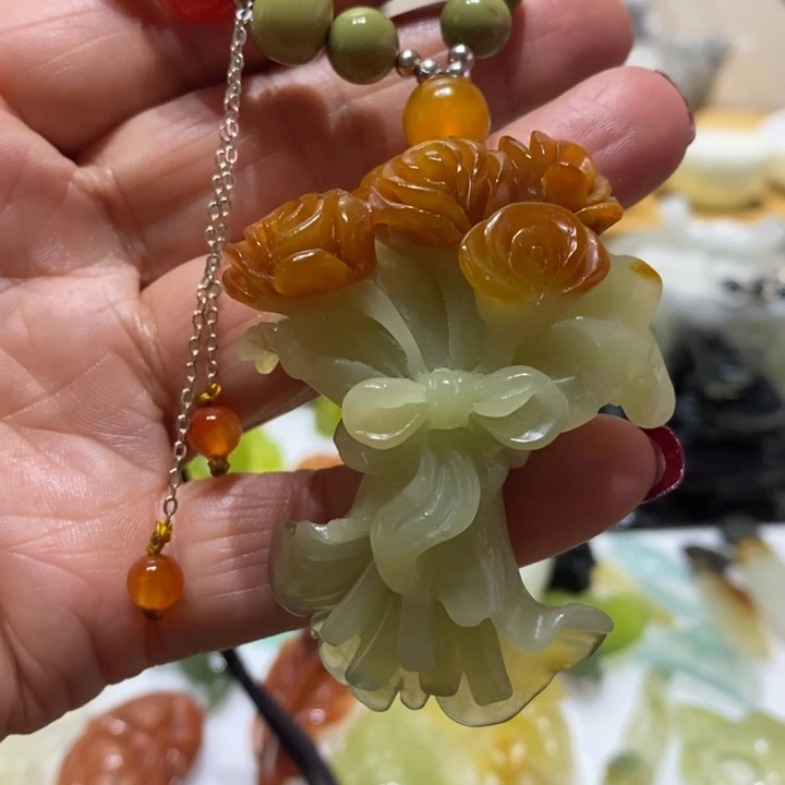 蛇纹石玉挂坠未镶嵌快**儿