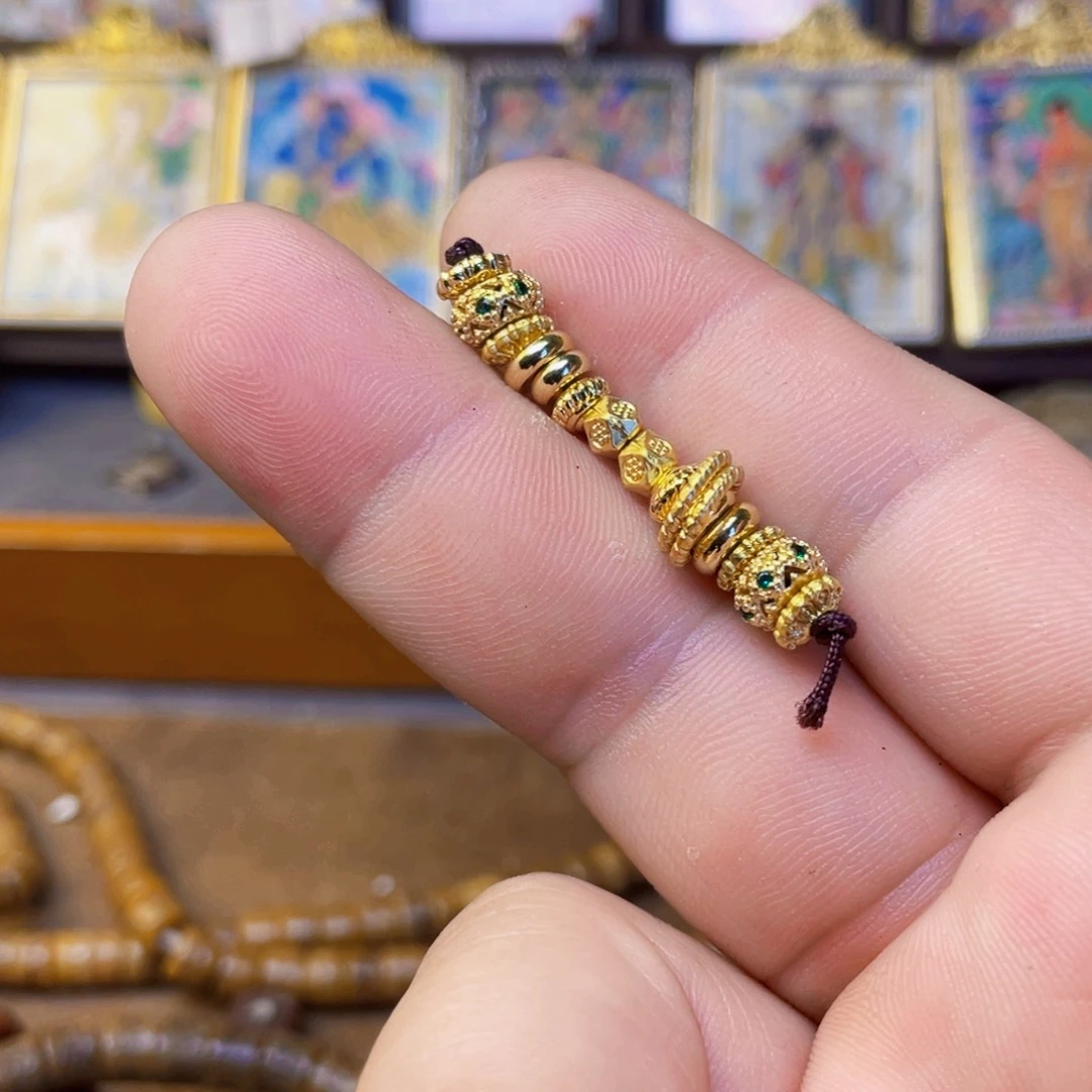 链接周 黄色的 金属材质