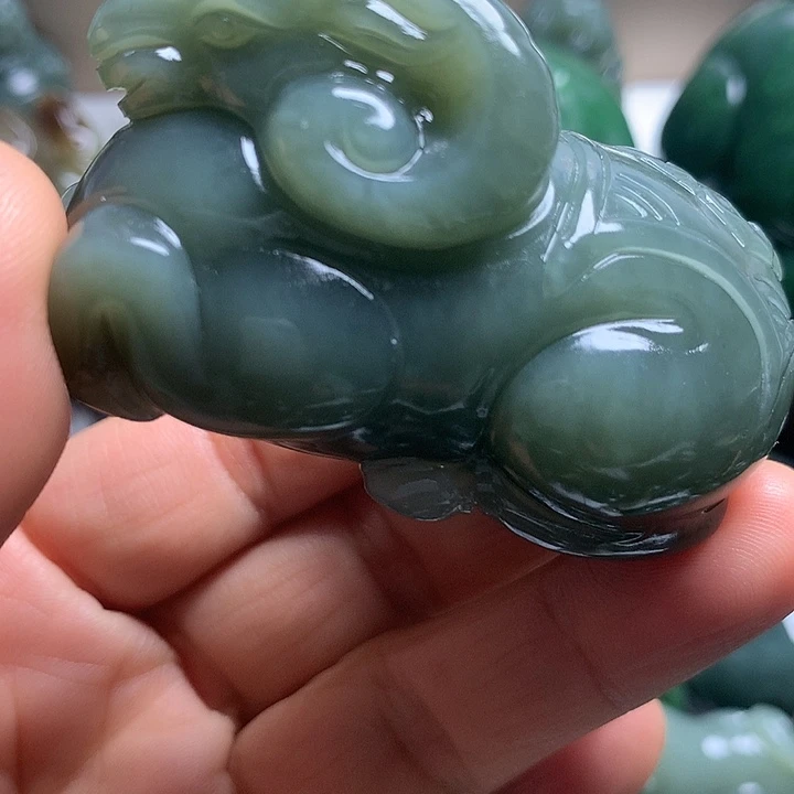 古***镇和田玉未镶嵌颈饰