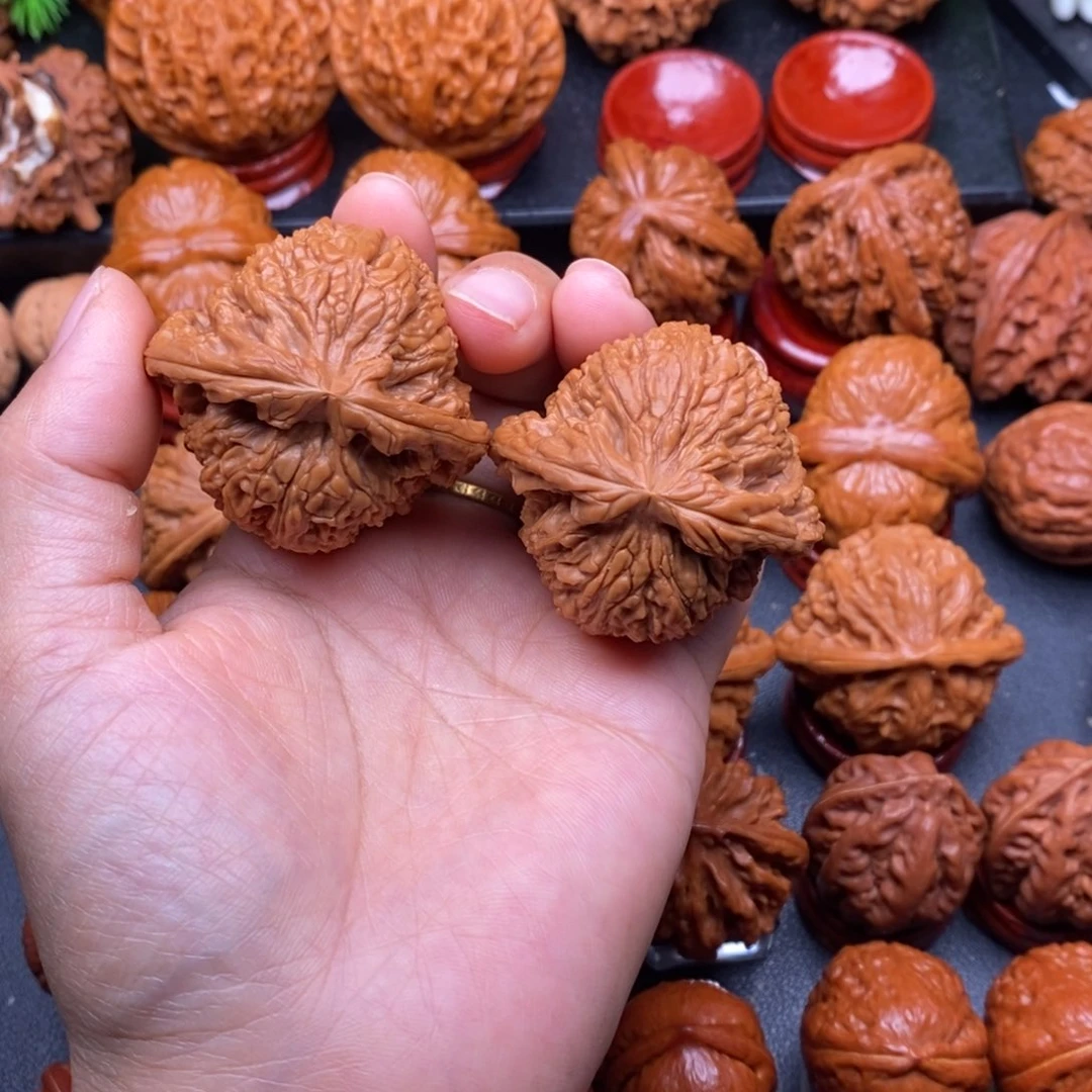 ****凉文玩核桃把件南疆石