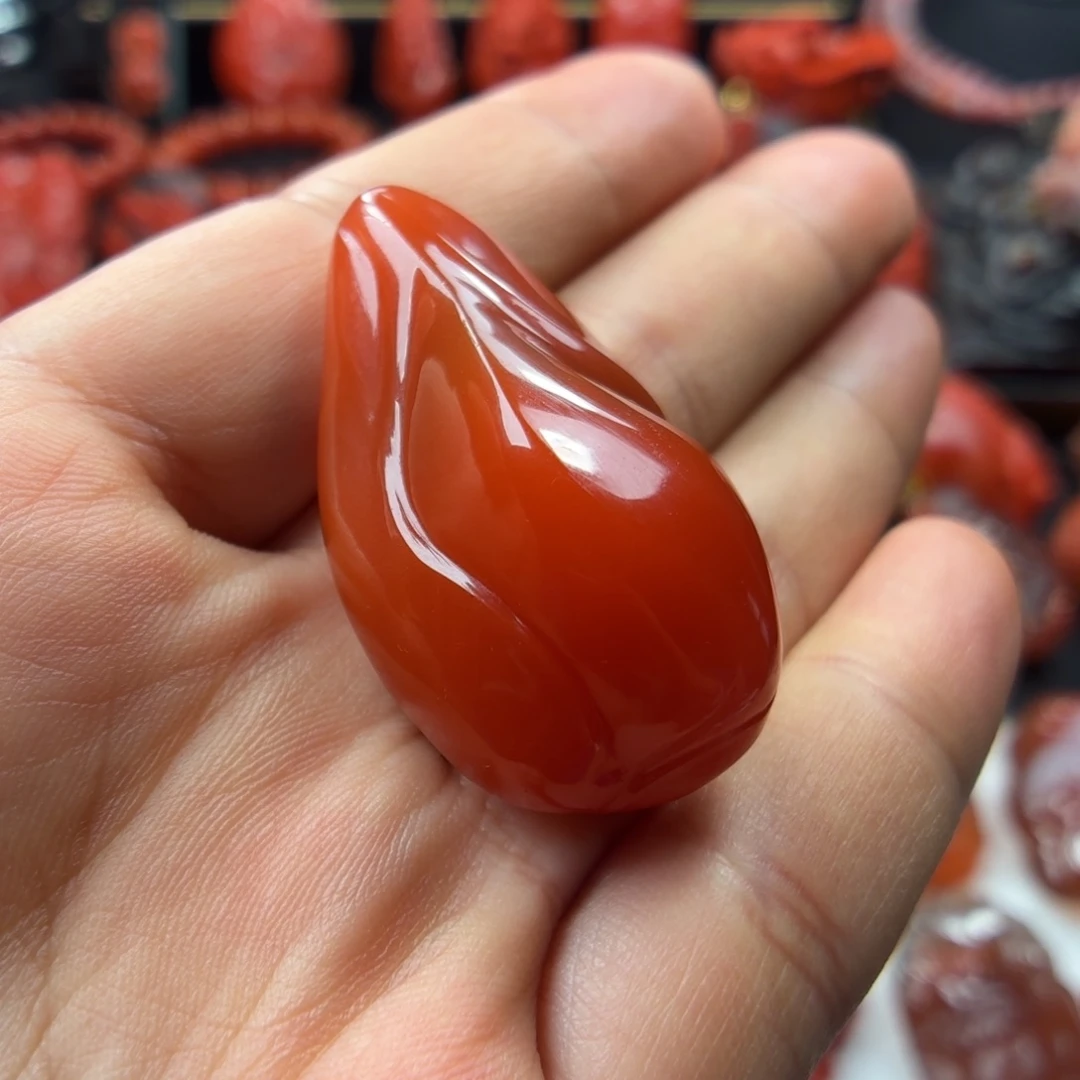 南红玛瑙未镶嵌挂件