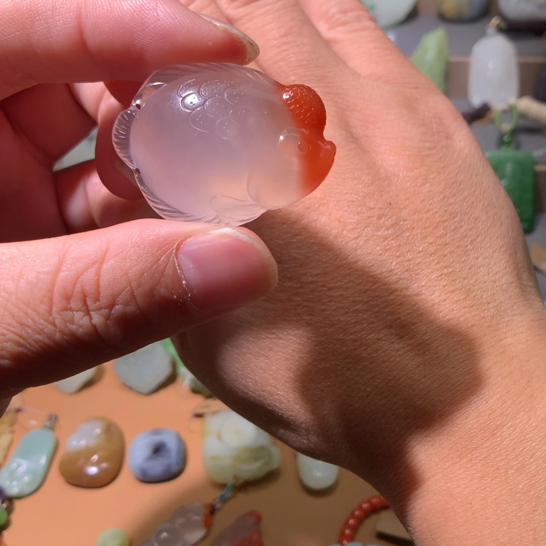 有***成南红玛瑙未镶嵌颈饰