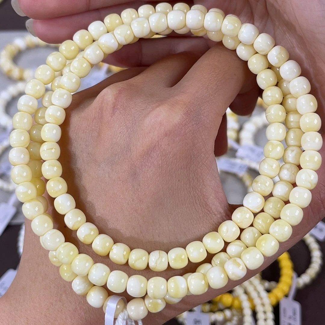 琥珀未镶嵌裸石6.5浓白蜡108