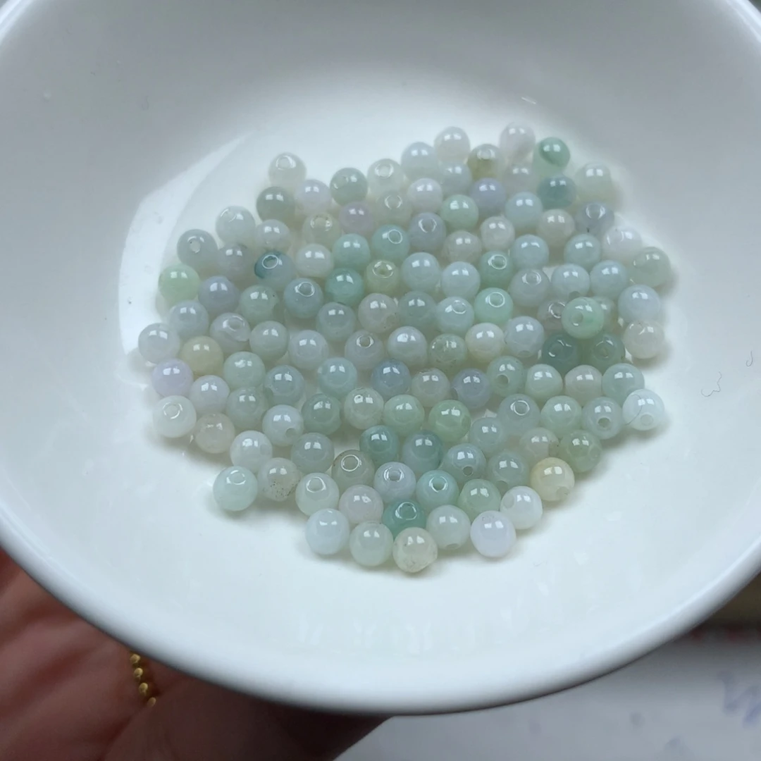 翡翠颈饰未镶嵌卡3➕。120颗