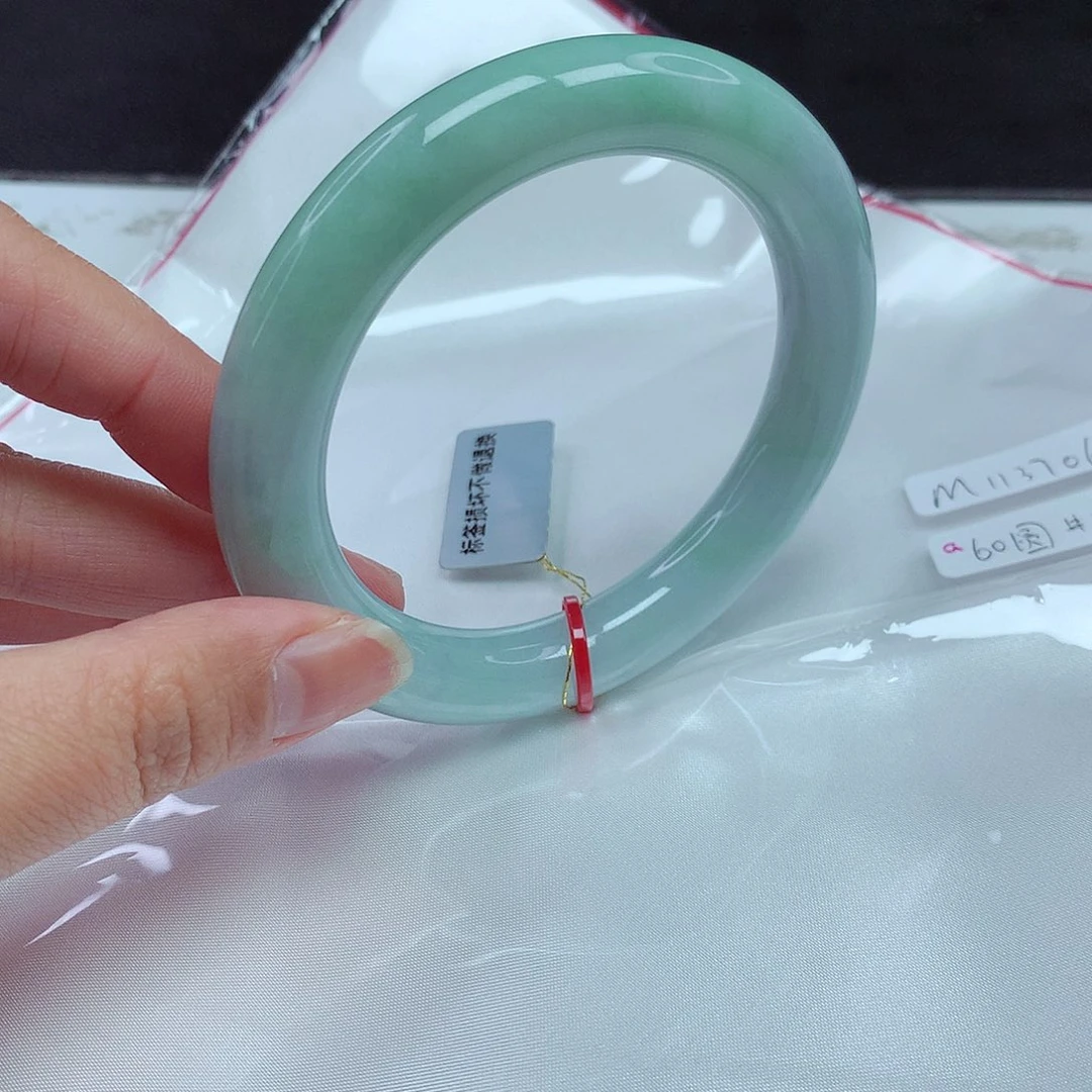 翡翠手镯未镶嵌60圈706