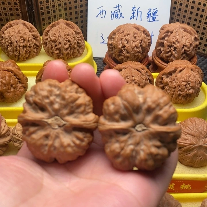 吊坠桃核蛤蟆头42。。。。。