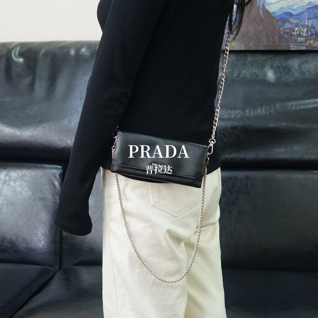 95新 Prada/普拉达 黑色链条钱包/AR03426002/6002