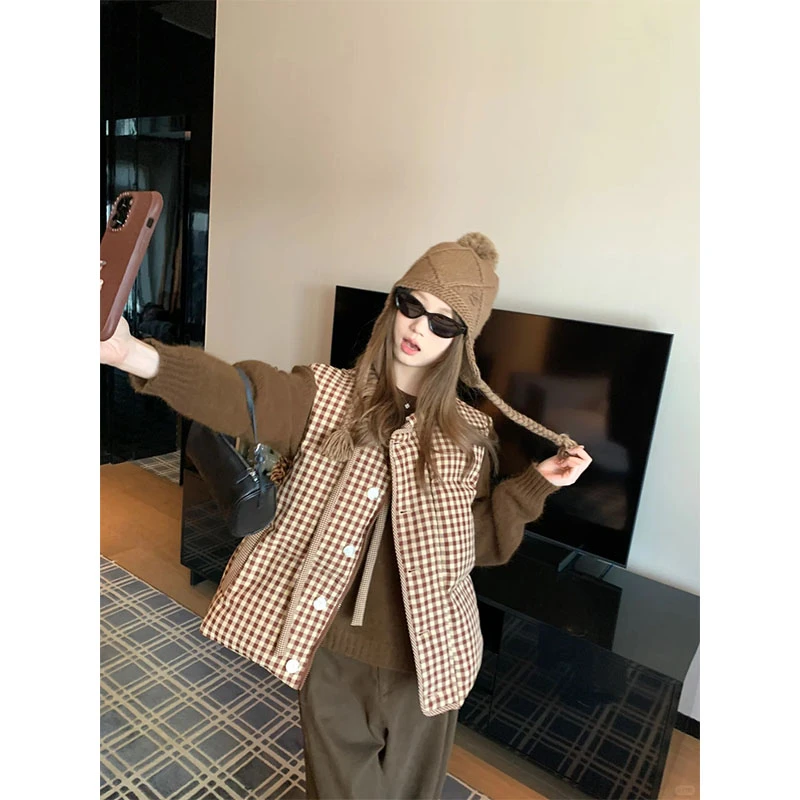 2025年秋冬季新款格子马甲女外套叠穿百搭氛围感毛衣显瘦直筒裤子