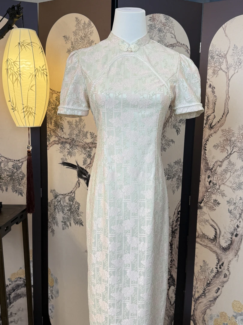 【若棠】浅绿提花泡泡袖旗袍 2025 年夏季新款日常穿搭