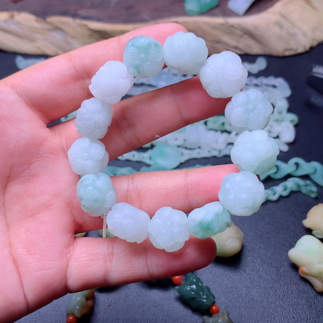 定制翡翠未镶嵌手串