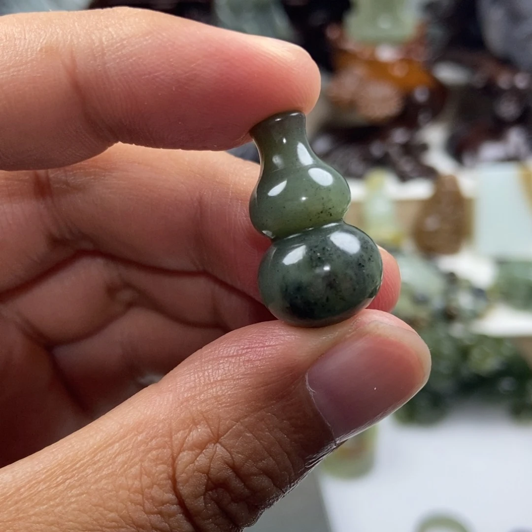 【闪购商品】颈饰未镶嵌和田玉