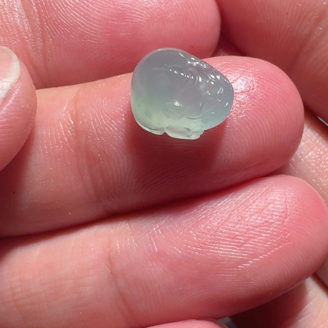 定制翡翠未镶嵌天然翡翠貔貅