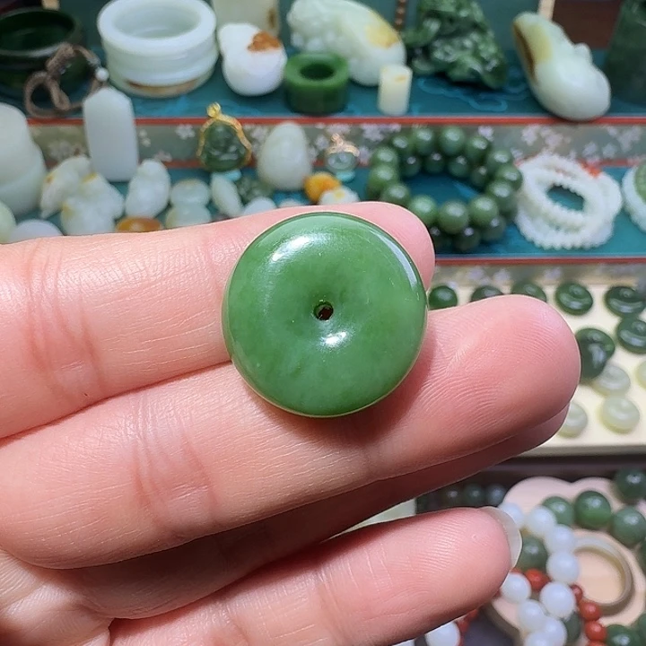 和田玉（碧玉）未镶嵌挂件