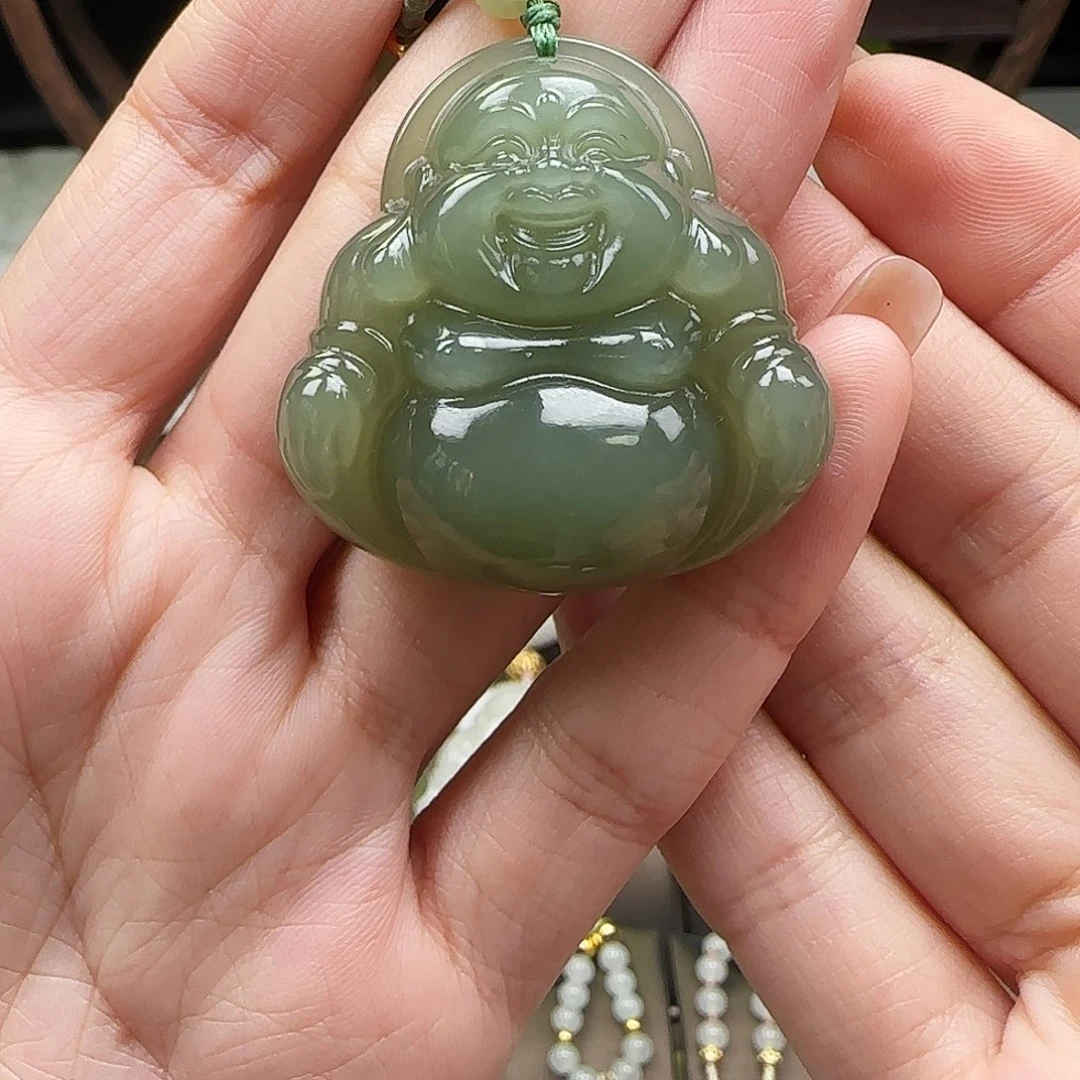 和田玉未镶嵌吊坠(赠链)