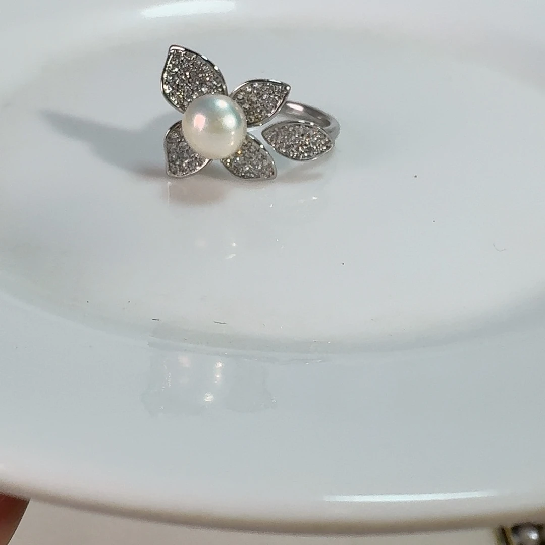 银S925镶嵌淡水珍珠手镯