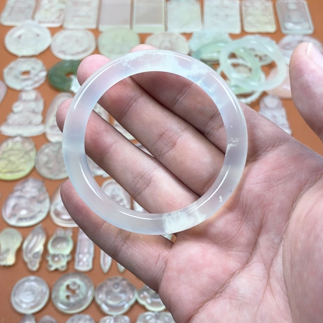 蛇纹石玉未镶嵌帅主播