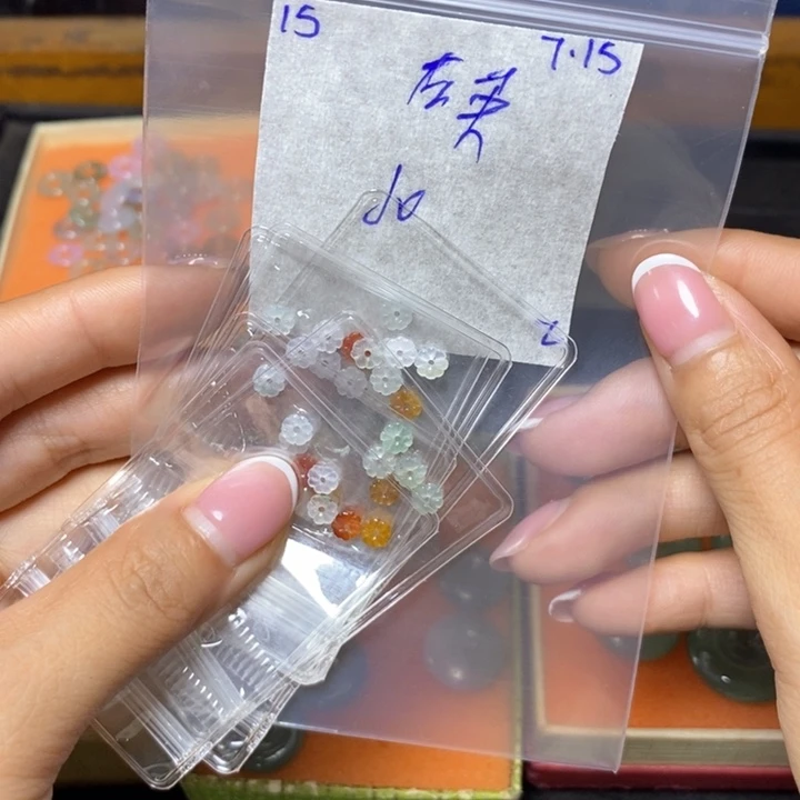 左***英定制翡翠未镶嵌不退